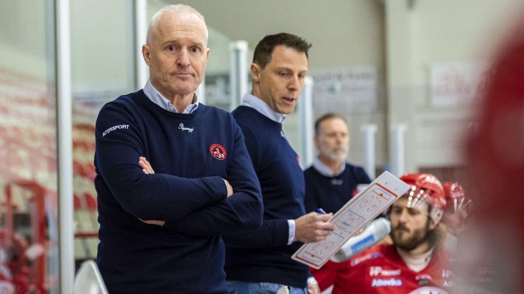 Roger Forsberg har en tunn trupp att jobba med.
