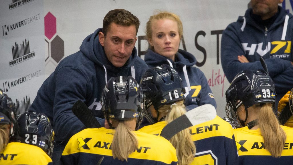 Avslutade karriären i fjol nu tar han över HV71