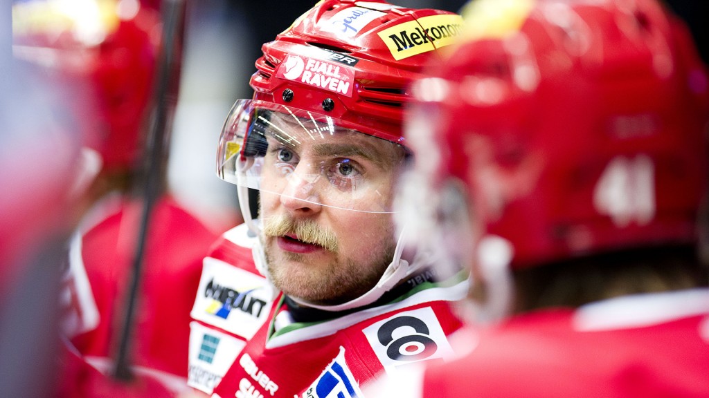 151113 Modos Nichlas Torp under ishockeymatchen i SHL mellan Modo och …rebro den 13 November 2015 i …rnskšldsvik Foto: Robbin Norgren / BILDBYRN / Cop 192