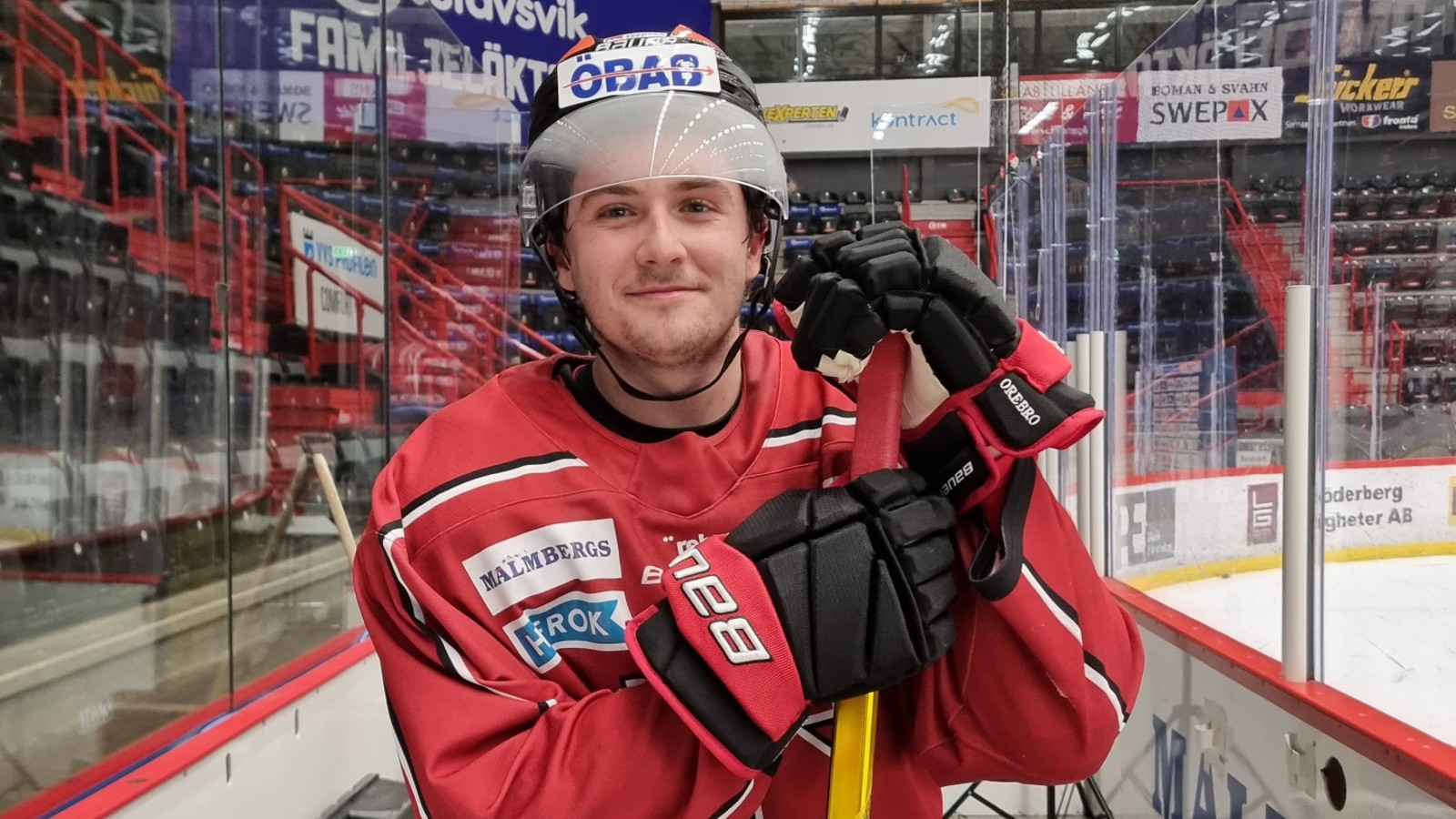 Hockeysverige m&ouml;ter &Ouml;rebros nyf&ouml;rv&auml;rv Nick Halloran: "Det g&ouml;r livet mycket enklare"