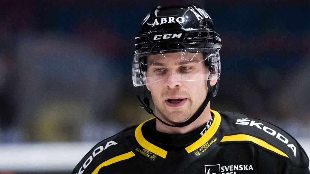 Backen riskerar avst&auml;ngning &ndash; efter g&aring;rdagens matchstraff