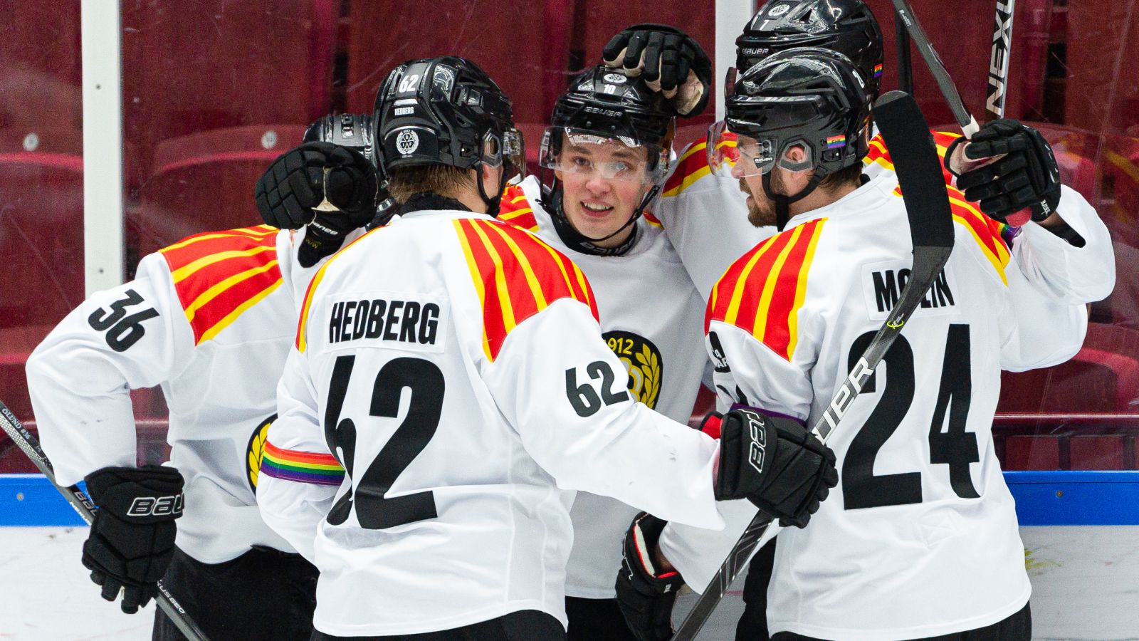 TV: "D&aring; s&auml;krar Bryn&auml;s nytt kontrakt"