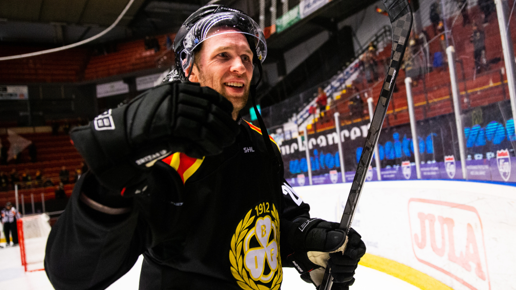 Greg Scott f&ouml;rl&auml;nger med Bryn&auml;s till 2024