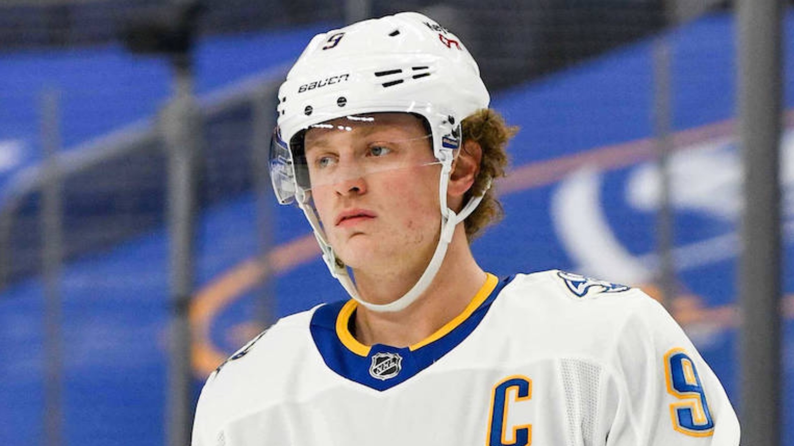 Jack Eichel tillbaka i full tr&auml;ning
