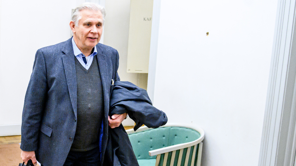 Efter kritiken &ndash; nu l&auml;mnar Glysing Hockeyettan