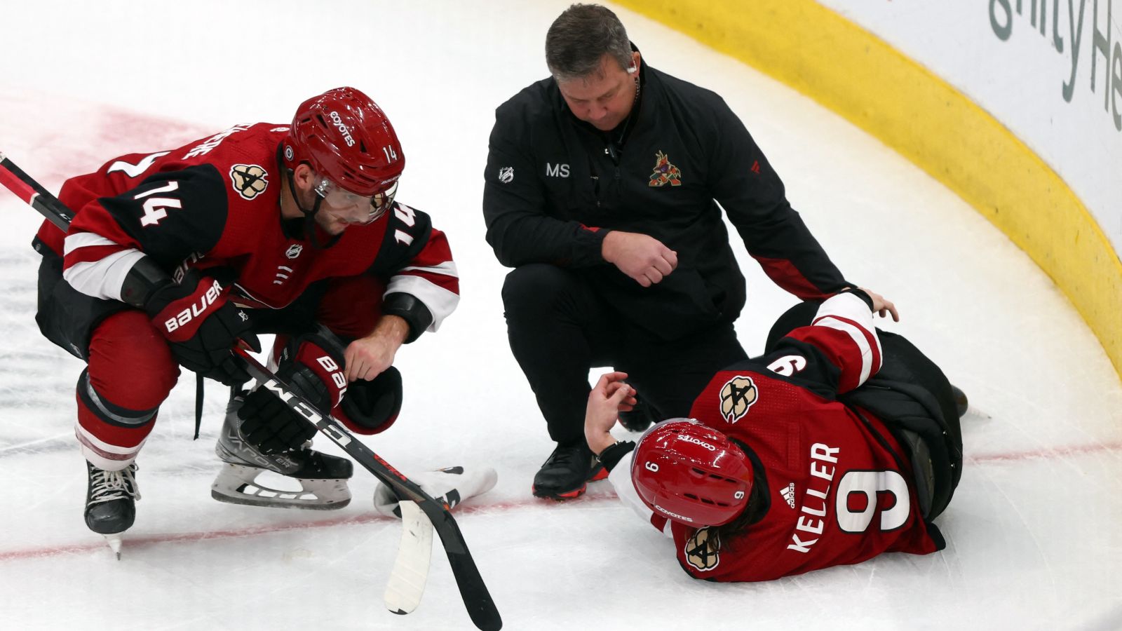 Clayton Keller ut p&aring; b&aring;r n&auml;r Arizona tog efterl&auml;ngtad seger
