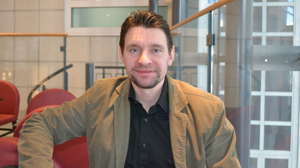 Old School Hockey &ndash; en &auml;kta j&auml;rnkamin