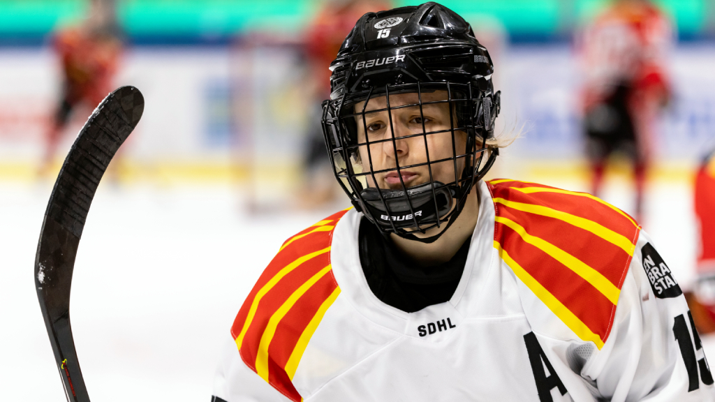 Lara Stalder sl&aring;r sitt eget po&auml;ngrekord i SDHL