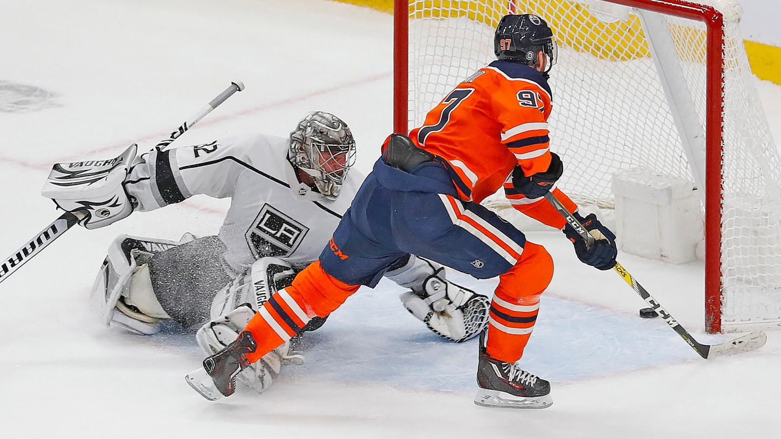 Connor McDavid f&ouml;rst att n&aring; 100 po&auml;ng denna s&auml;song