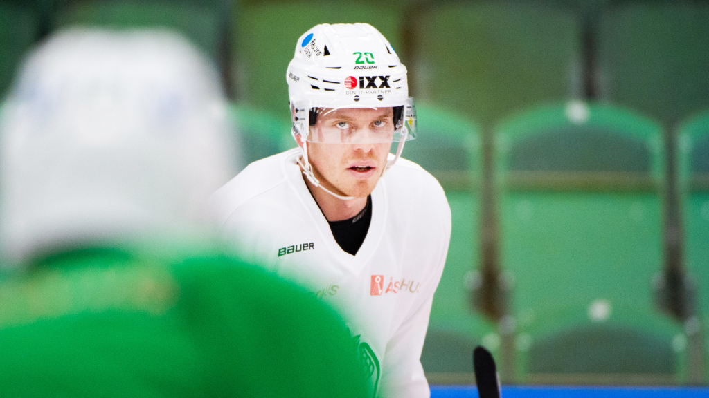 Hampus Gustafsson l&auml;gger av &ndash; som 28-&aring;ring