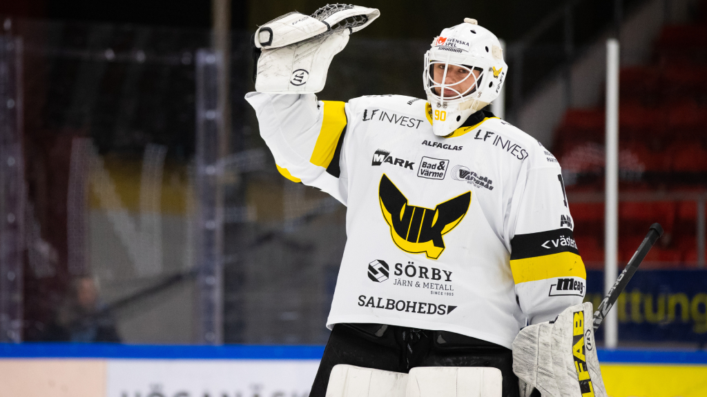 V&auml;ster&aring;s lyfter upp m&aring;lvaktstalangen