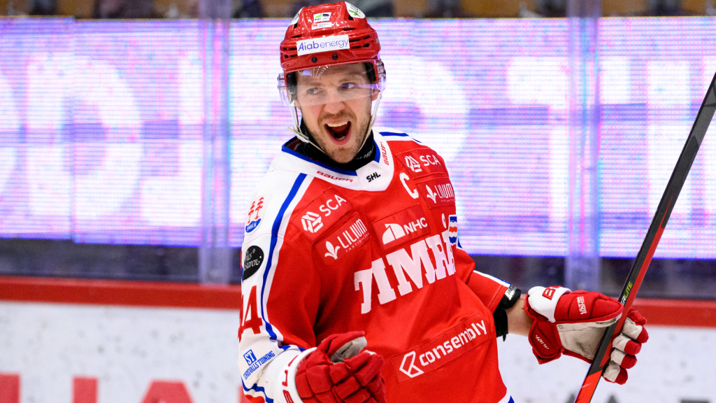 Jacob Blomqvist stannar i Timr&aring; IK