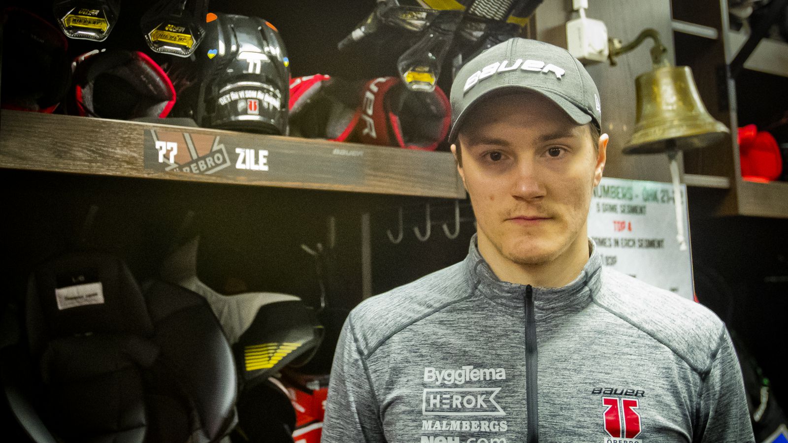 Kristaps Zile l&auml;mnar &Ouml;rebro