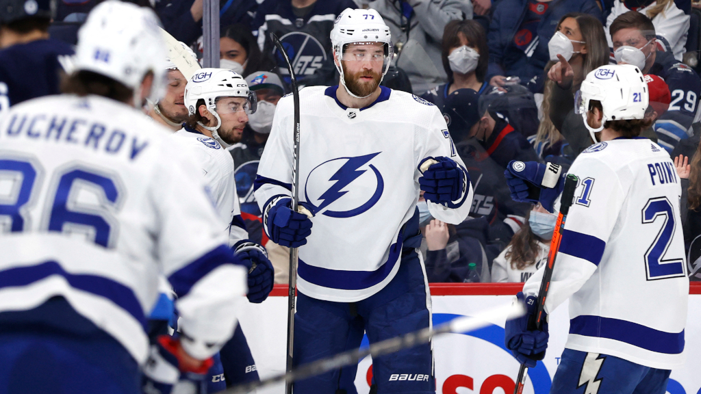 Hedman f&ouml;rl&auml;ngde sviten &ndash; blev po&auml;ngb&auml;ste svensk i NHL