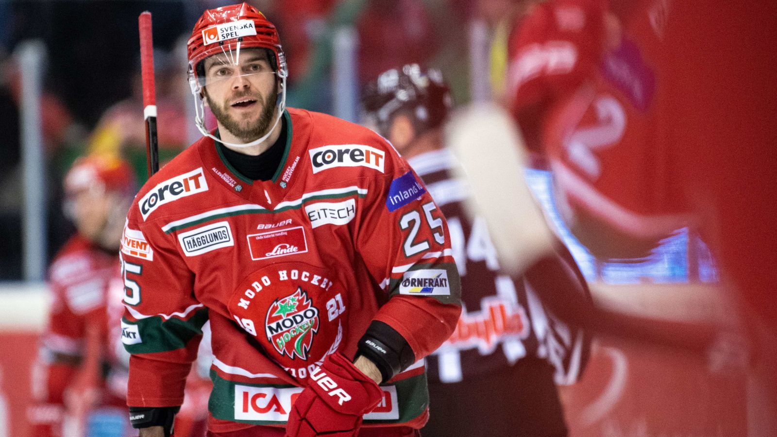 Sam Vigneault saknas efter sm&auml;llan fr&aring;n Jesper Lindgren