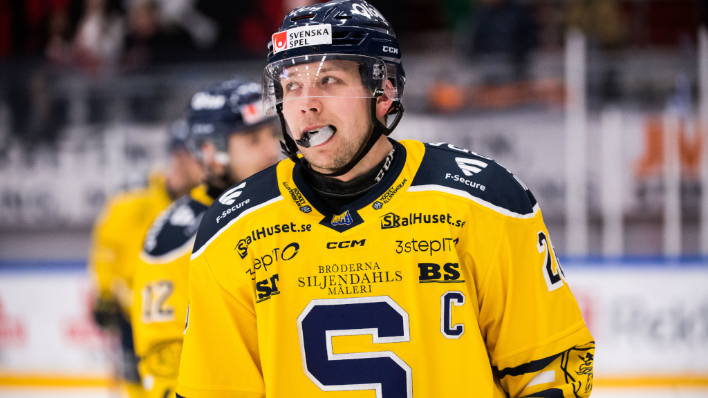 Emil Alba erbjuds nytt kontrakt av S&ouml;dert&auml;lje