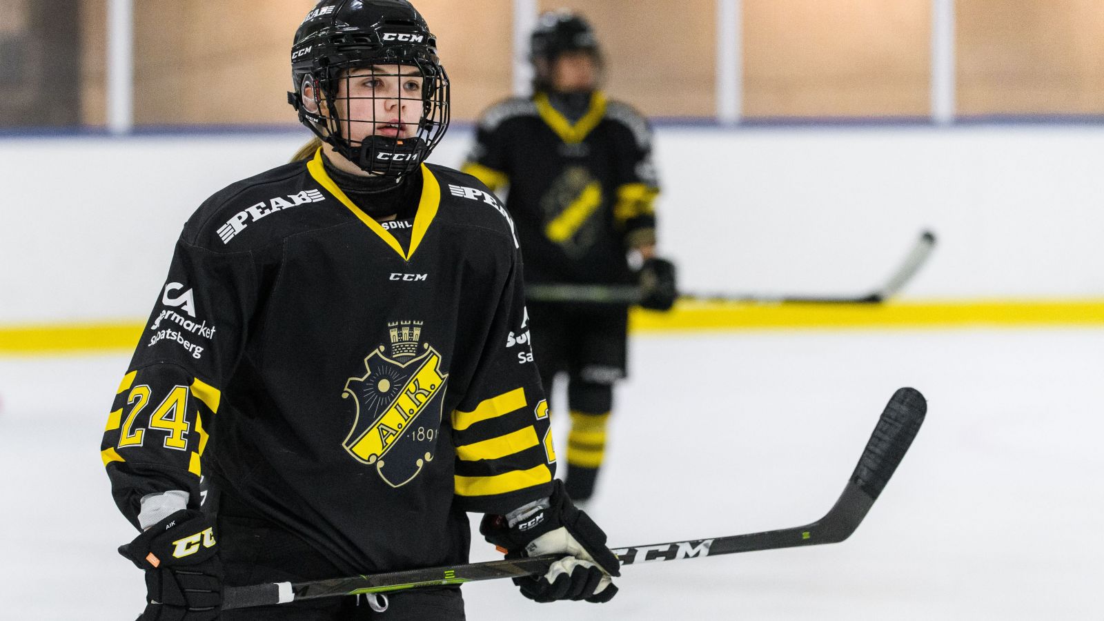 Vilma Nilsson f&ouml;rl&auml;nger med AIK &ndash; g&ouml;r sin femte s&auml;song i tr&ouml;jan