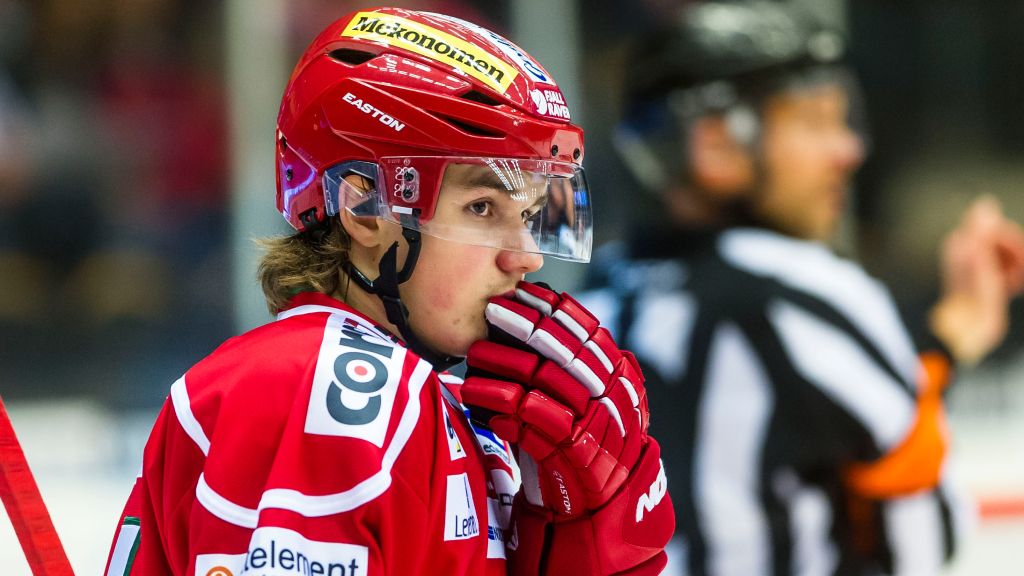 Albin Runesson f&ouml;ljer med &Ouml;stersund upp i HockeyAllsvenskan