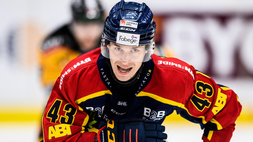 Tom Nilsson kan l&auml;mna &Ouml;rebro: &rdquo;R&ouml;r sig om ett case&rdquo;