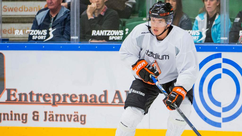 Maksim Matushkin g&ouml;r &aring;terkomst i Tappara