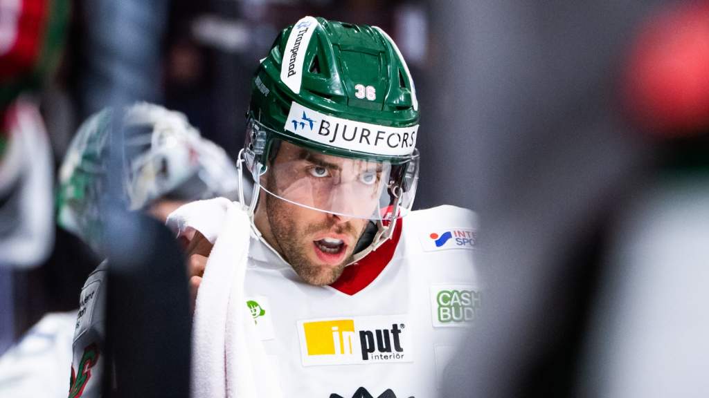 Brandon Gormley v&auml;ljer KHL-spel