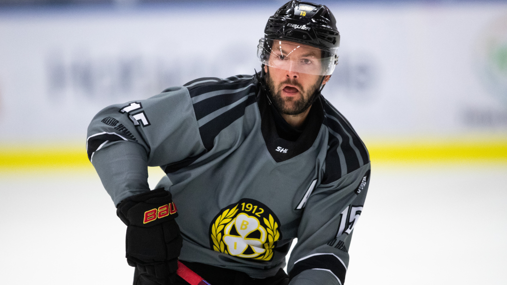 Simon Bertilsson hoppas vara spelklar till SHL-premi&auml;ren