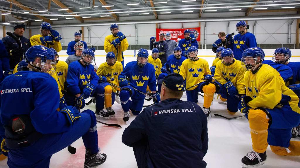 Juniorkronornas trupp till 4-nationers i Finland