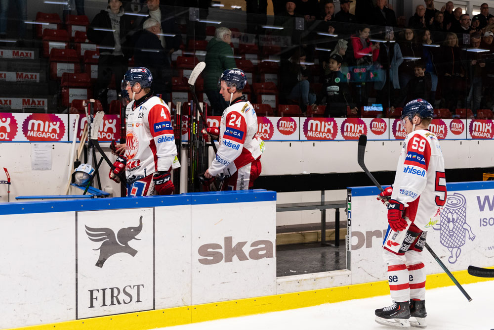 MJ&Ouml;RNBERG: Hur rimlig &auml;r en liga d&auml;r klubbarna m&aring;ste trixa f&ouml;r att &ouml;verleva?