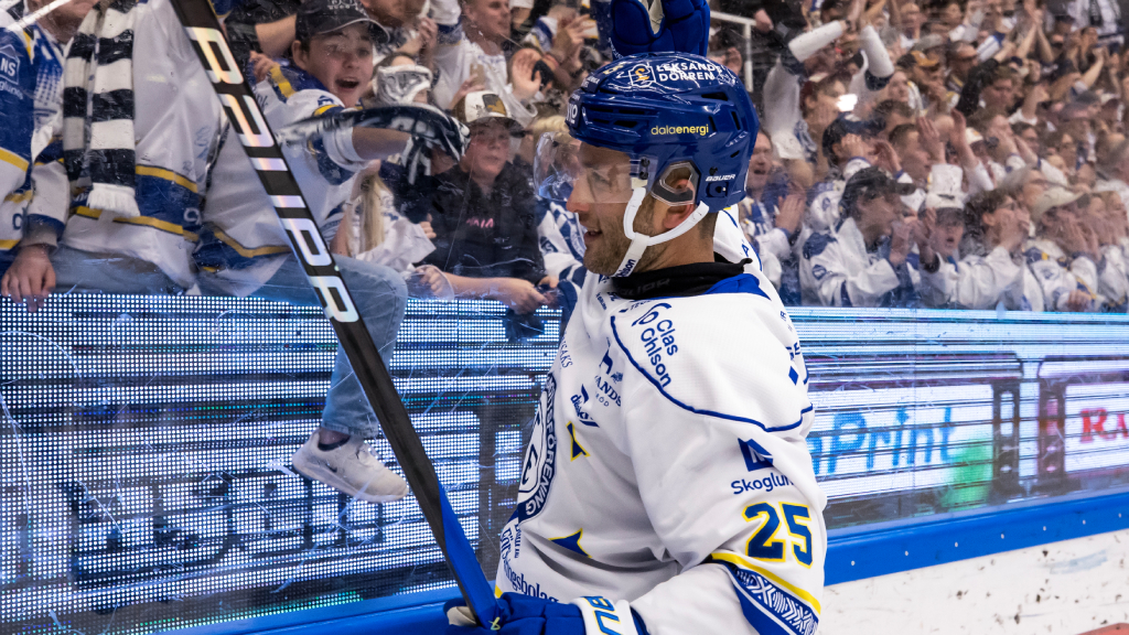 Carter Camper hyllas av John Quenneville: "Ett &ouml;vernaturligt hattrick"