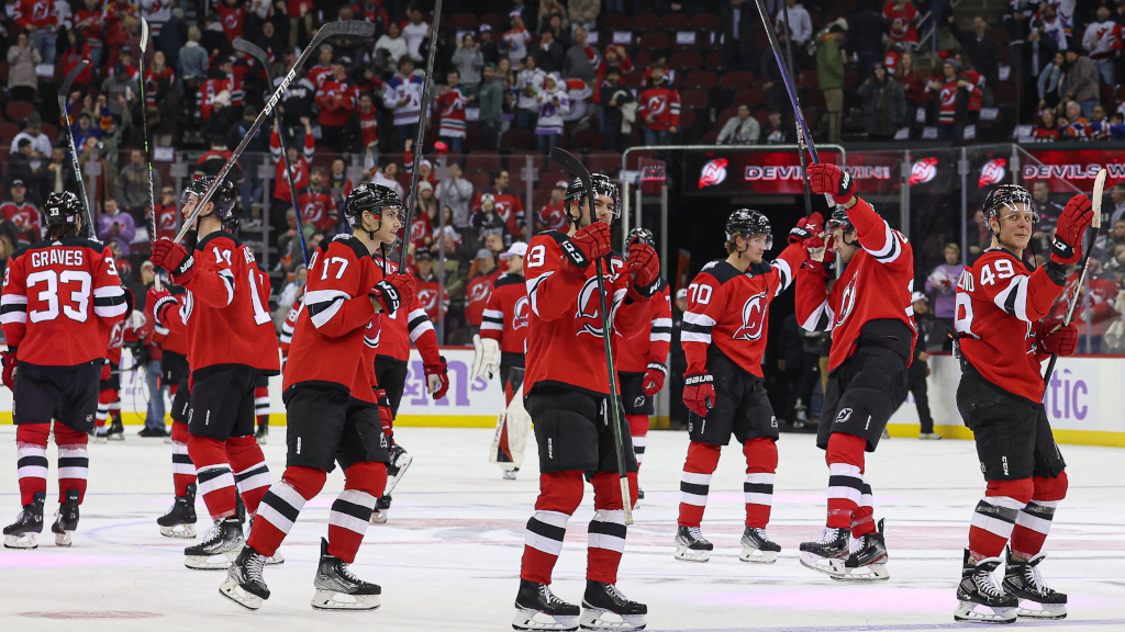 New Jersey Devils tangerar klubbrekordet &ndash; tog 13:e raka segern