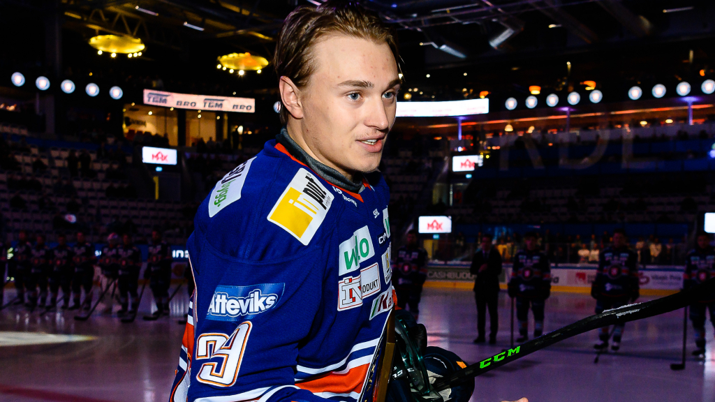 Pontus Holmberg kallas upp till Toronto Maple Leafs &ndash; kan f&aring; g&ouml;ra NHL-debut