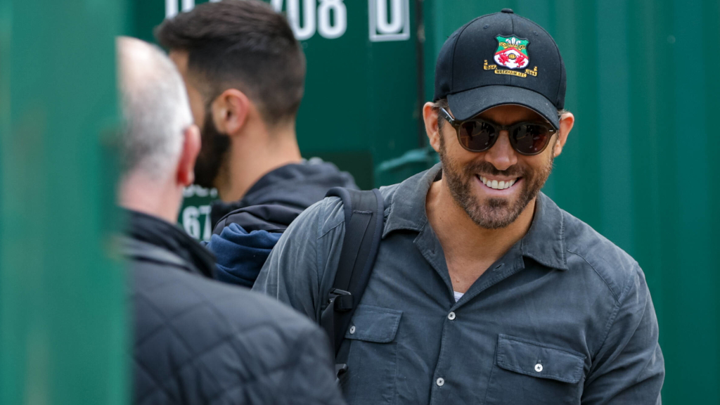 Ryan Reynolds bekr&auml;ftar: Vill k&ouml;pa Ottawa Senators