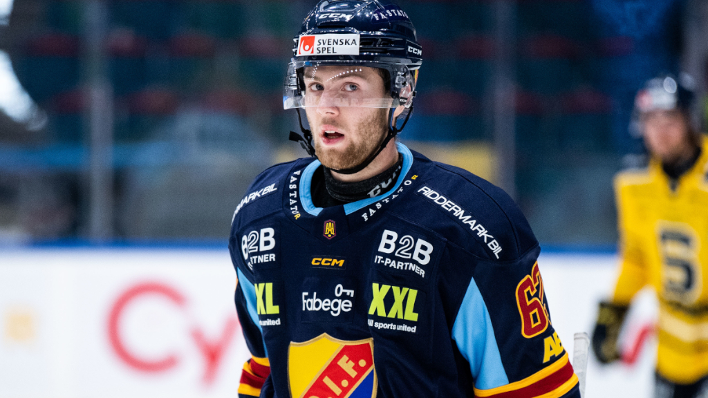 Wiktor Nilsson f&ouml;rl&auml;nger med Djurg&aring;rden