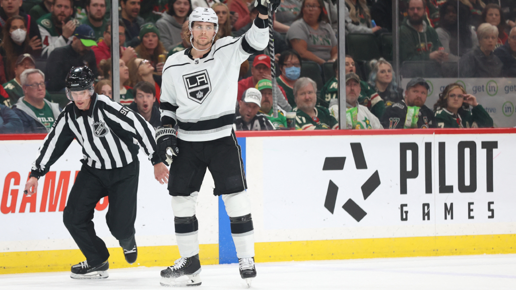 TV: Adrian Kempe s&auml;nkte Boston &ndash; efter dubbel p&aring; Linus Ullmark