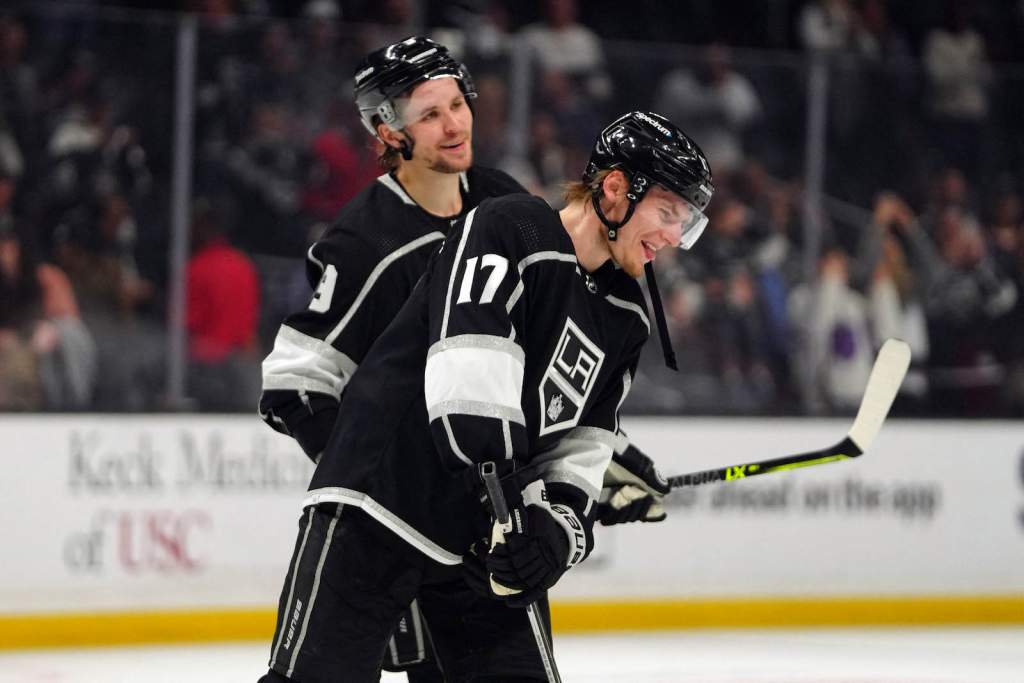 Lias Andersson forts&auml;tter producera i AHL