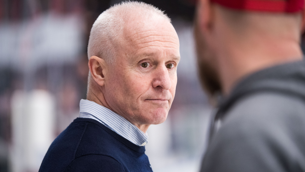 Skr&auml;llen: Roger Forsberg l&auml;mnar Boden