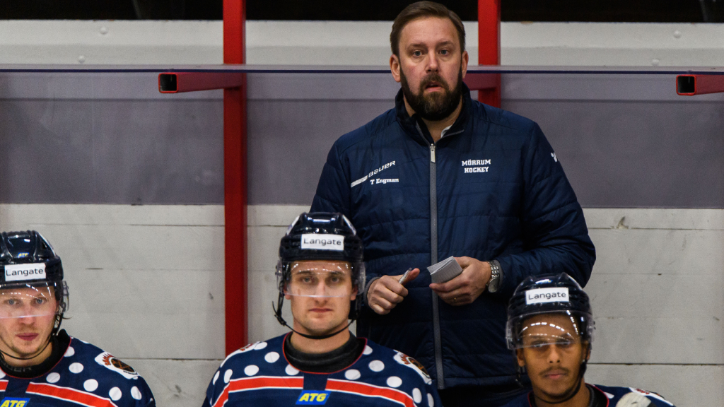 M&ouml;rrums besked: Vill sparka tr&auml;naren &ndash; men har inte r&aring;d