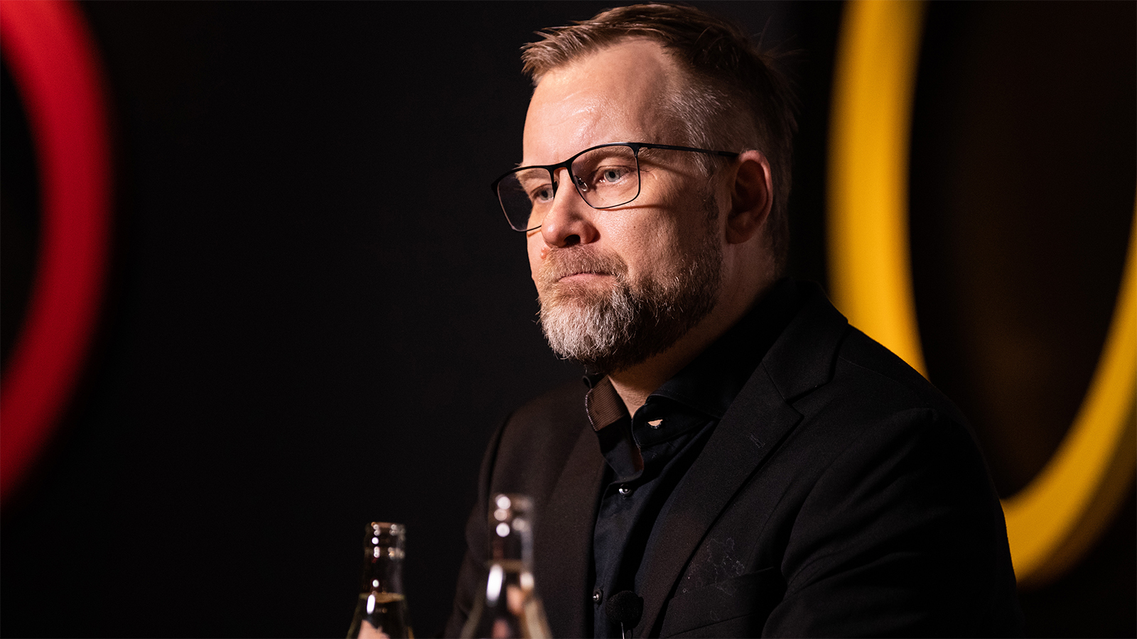 Mikko Manners första ord: "Grämer mig"