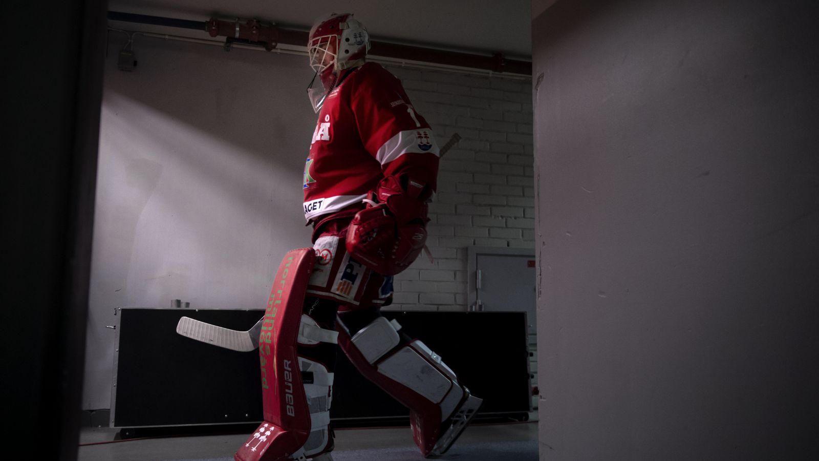 HV71 värvar Victor Brattström: "Perfekt komplement till Joni Ortio"