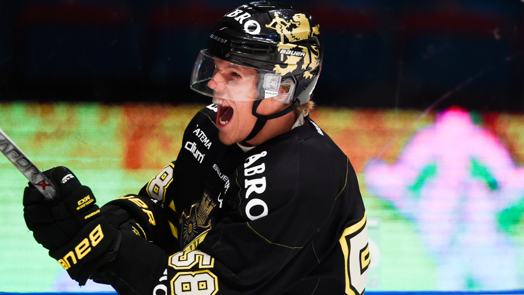 AIK lånar in Carl Åsell från Brödernas/Väsby