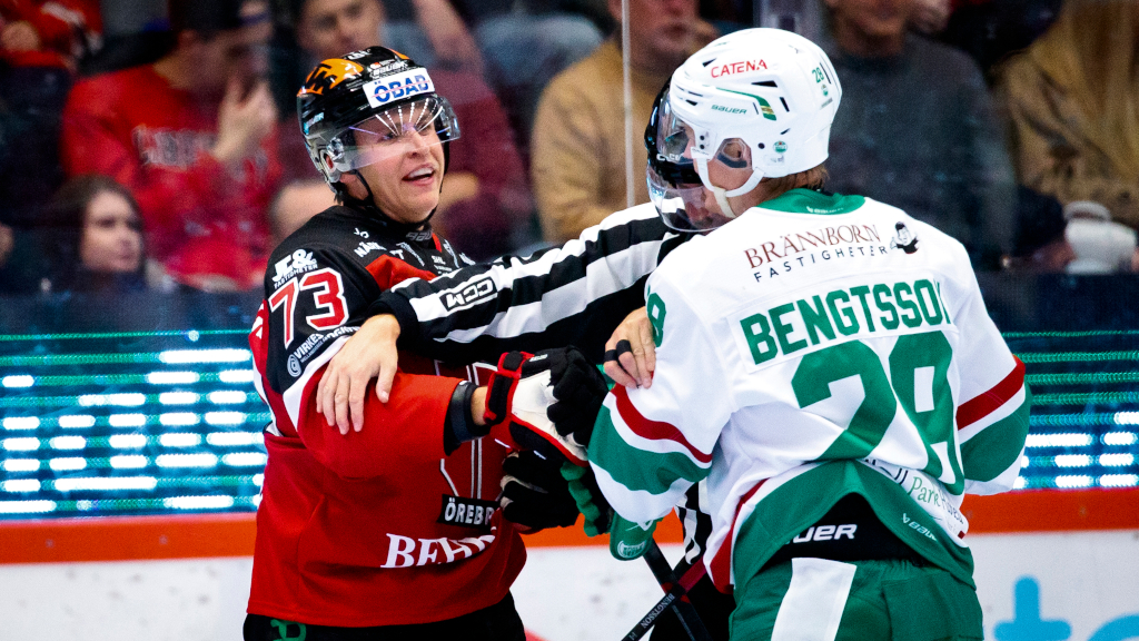 Oliver Eklind bemöter Rögle-ryktet: "Jag letar ju jobb..."