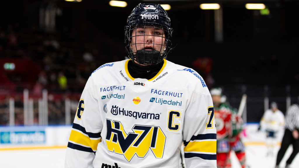 Elins Svenssons kritik mot HV71: "Vi får inte rätt förutsättningar"
