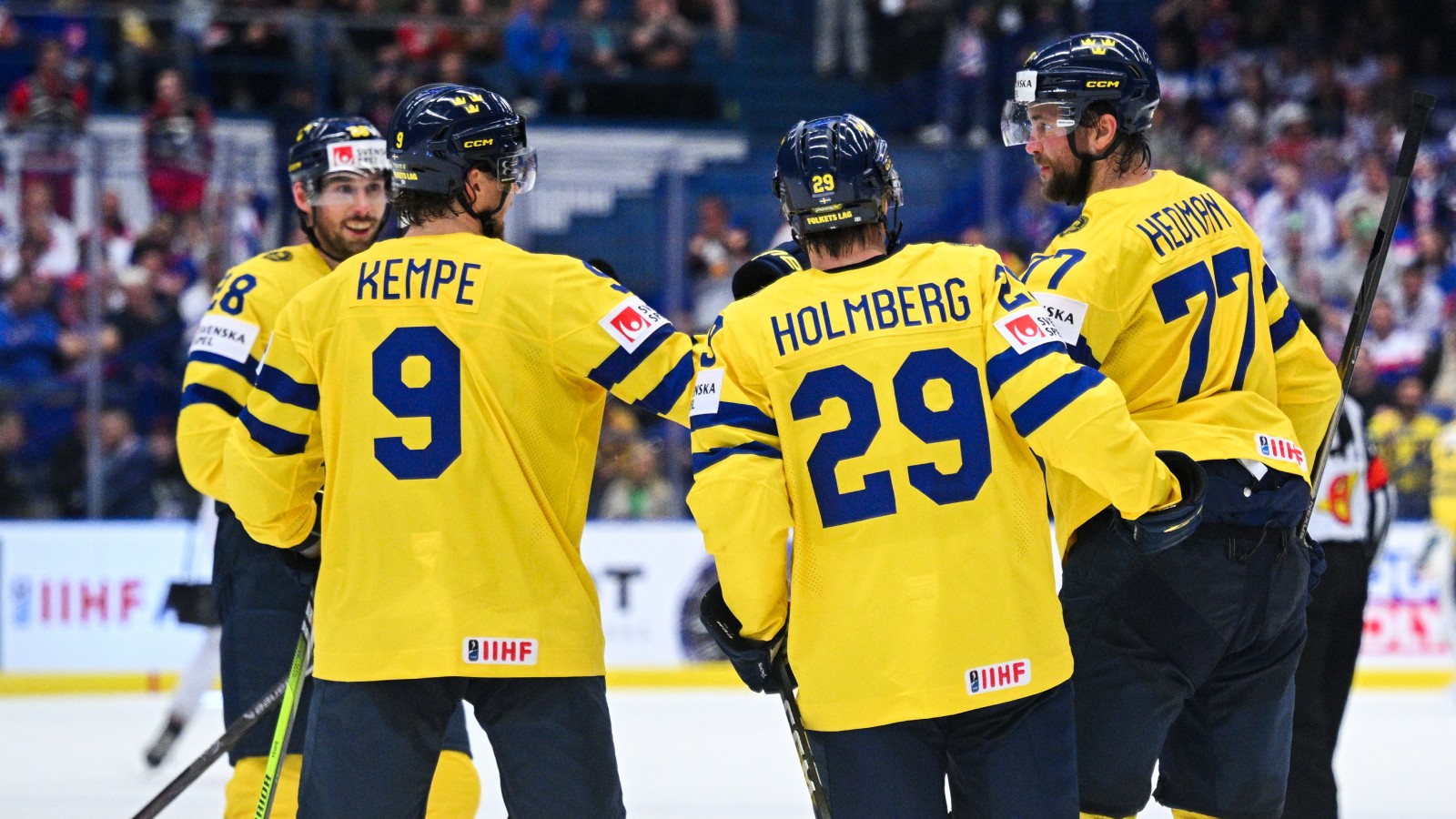 LIVE: Följ Sverige - Polen i Hockey-VM