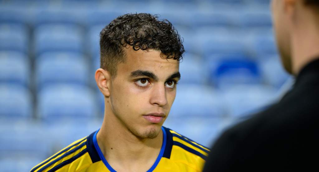 Ayari kan göra Premier Leaguedebut mot Fulham hyllas som komplett