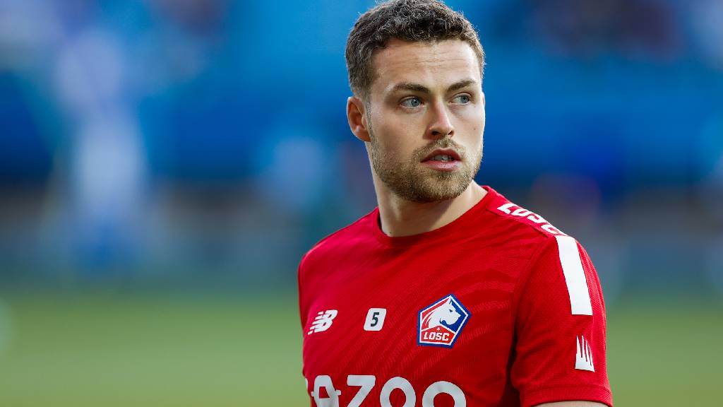 UPPGIFTER Gabriel Gudmundsson aktuell för AZ Alkmaar