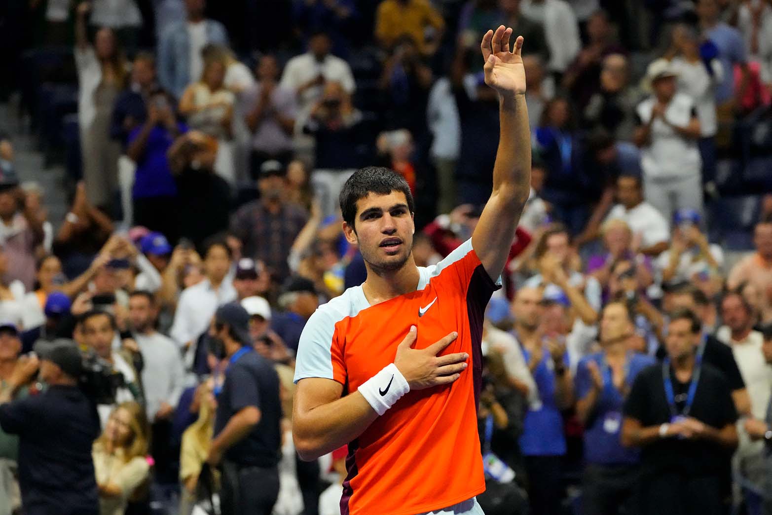 TV: Watch when Carlos Alcaraz is playing padel