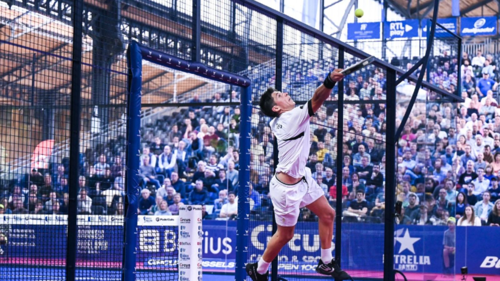 Incredible points outside the court