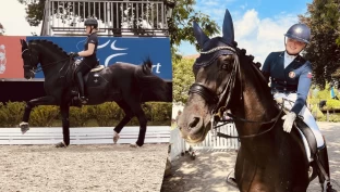 Emma (18) og gullhesten Mr. Gold satte Norge på kartet: – Jeg har alltid beundret ham, helt siden jeg var liten