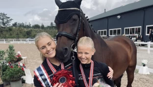 Kaia Hegre har skapt sin egen voltige-stall – hvor kom sprangrytterens lidenskap for voltige fra?