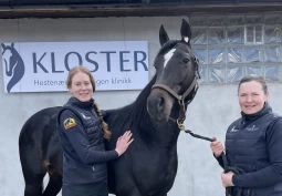 Hesteklinikken på Klosterskogen har åpnet: – Kjører ut i et ganske stort område